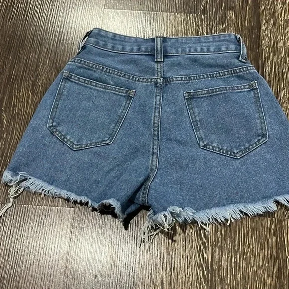 Woman’s jean shorts xxs petite - Picture 2 of 4